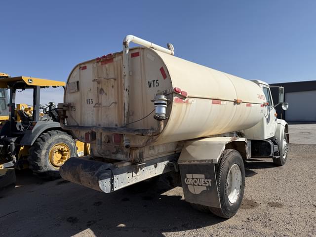 Image of International Navistar 4700 equipment image 4