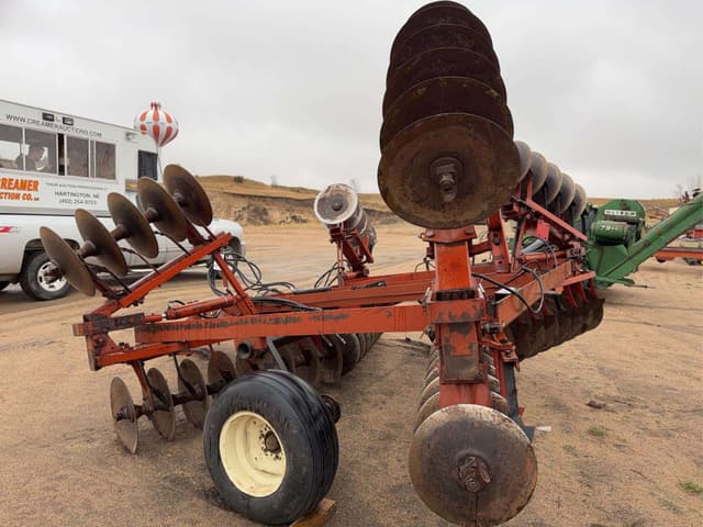Image of International Harvester 475 equipment image 3