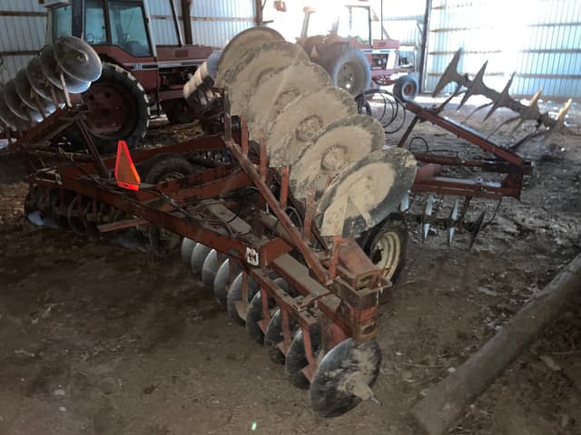 Image of International Harvester 475 equipment image 3