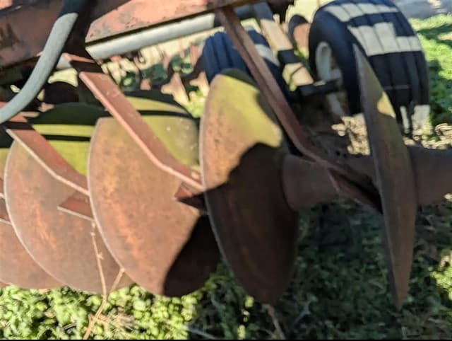 Image of International 475 equipment image 4