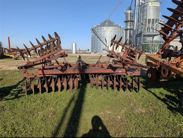 Image of International 475 equipment image 3