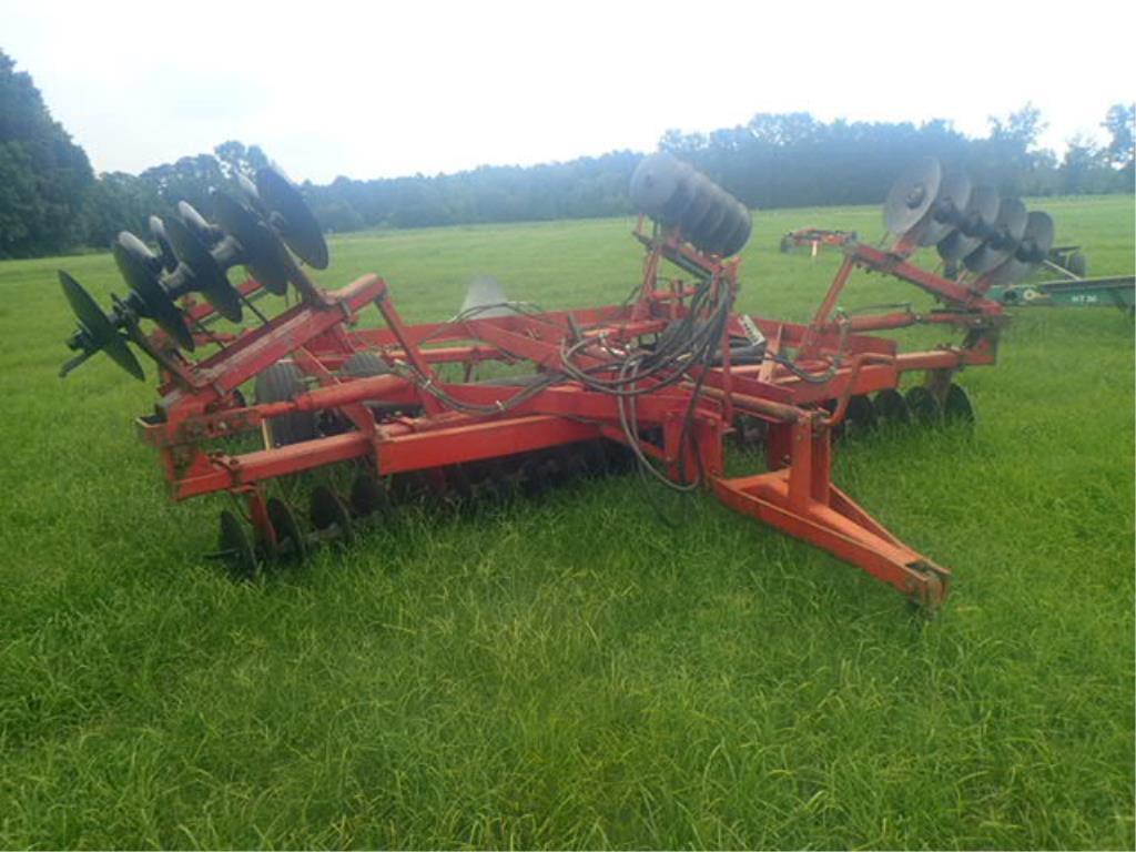 Image of International Harvester 475 Primary image