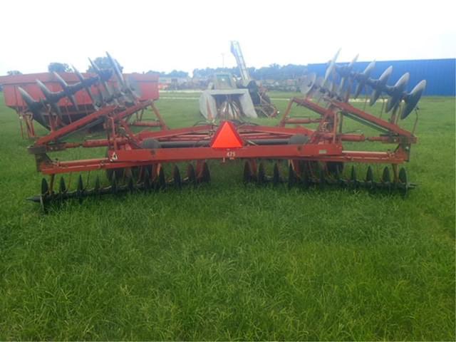 Image of International Harvester 475 equipment image 2