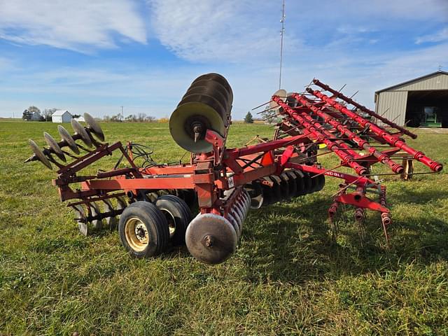 Image of International Harvester 475 equipment image 4