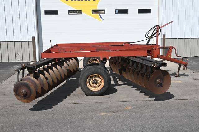 Image of International Harvester 475 equipment image 1