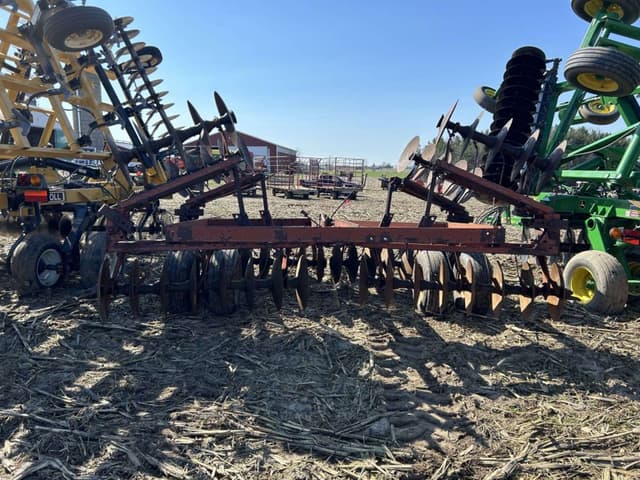 Image of International 475 equipment image 2