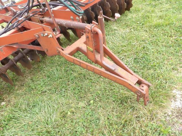 Image of International Harvester 475 equipment image 2