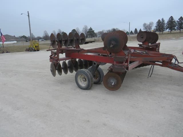Image of International Harvester 480 equipment image 1