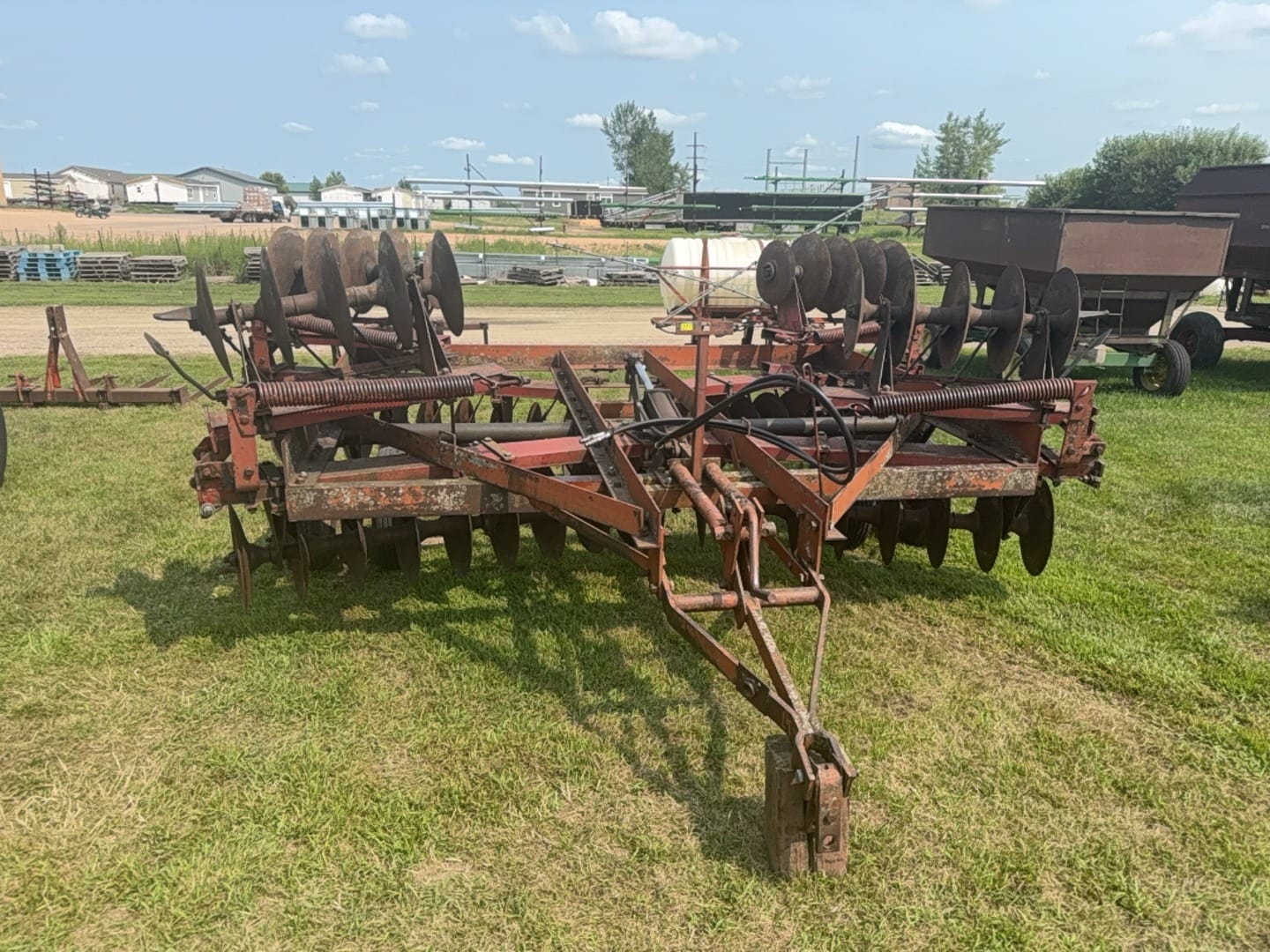 International Harvester 480 Equipment Image0