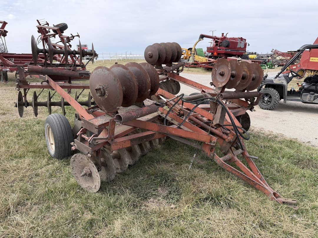 Image of International Harvester 480 Image 1