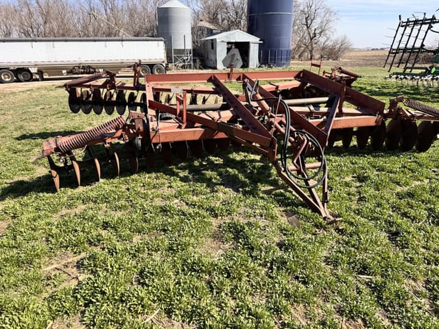 Image of International Harvester 480 equipment image 1