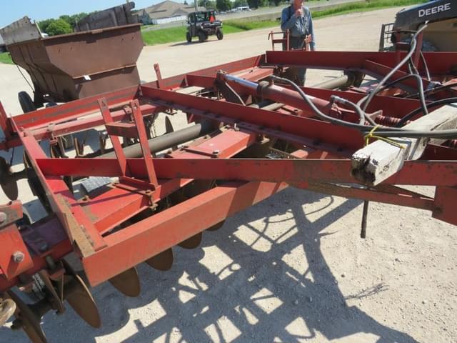 Image of International Harvester 480 equipment image 3