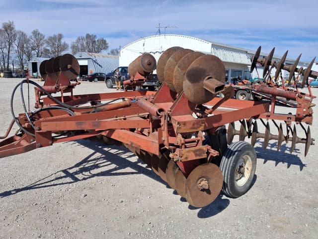 Image of International Harvester 480 equipment image 1
