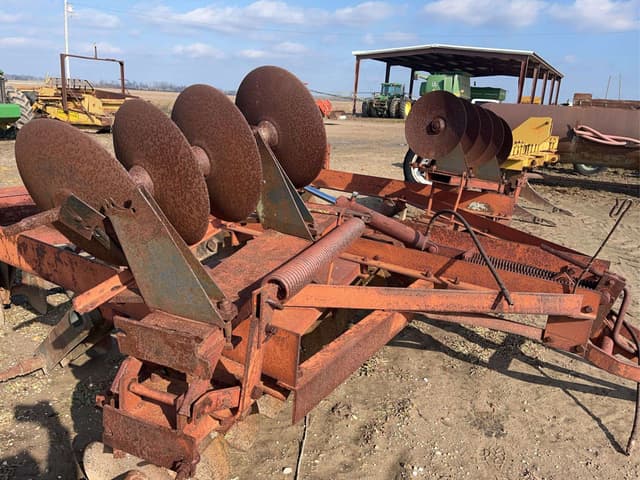 Image of International Harvester 480 equipment image 1