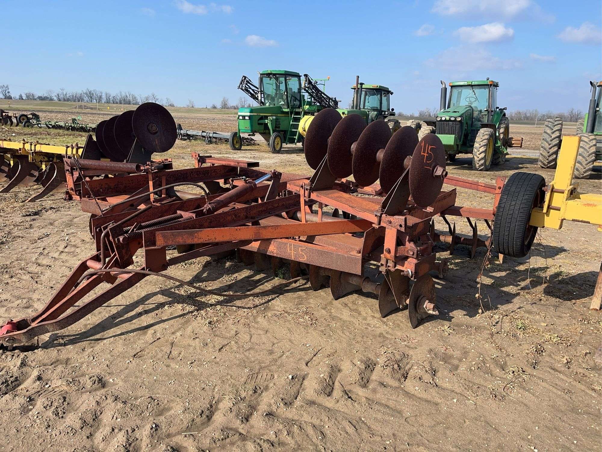 International Harvester 480 Equipment Image0