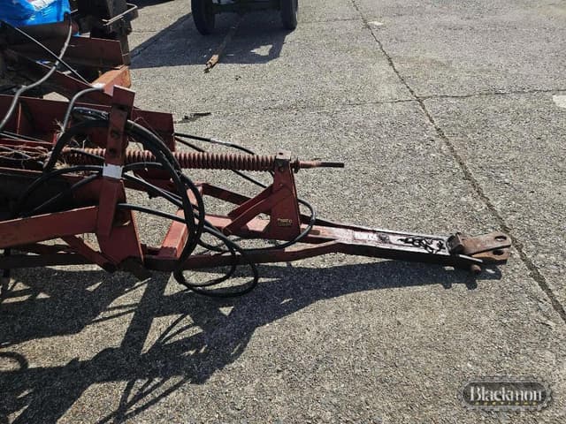 Image of International Harvester 480 equipment image 3