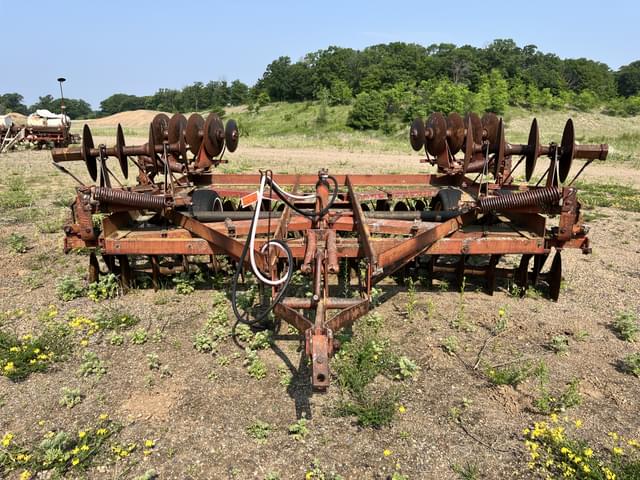 Image of International Harvester 480 equipment image 1
