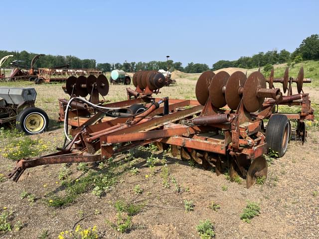 Image of International Harvester 480 equipment image 2