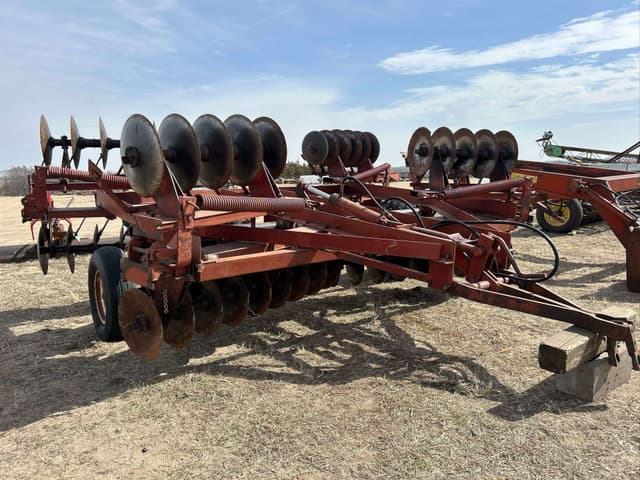Image of International Harvester 480 equipment image 1