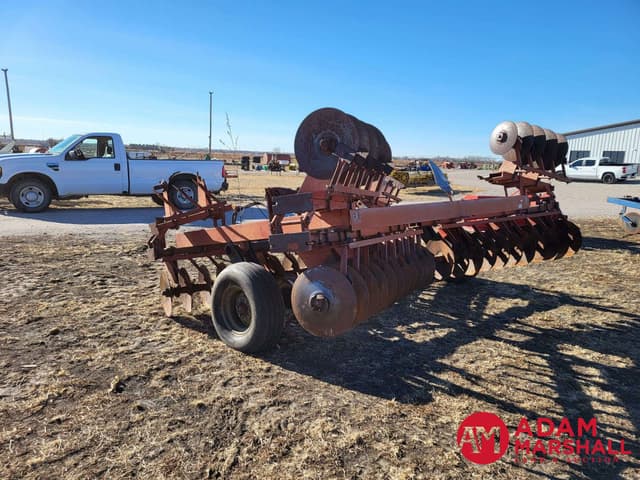 Image of International Harvester 480 equipment image 2