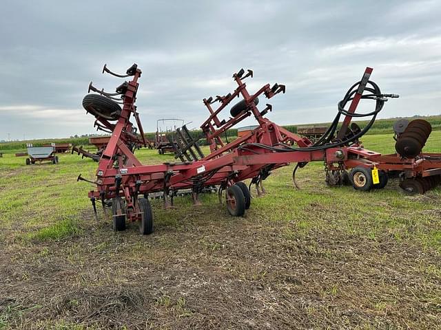 Image of International Harvester 4800 equipment image 1