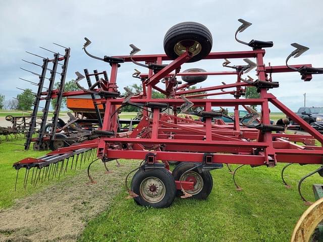 Image of International Harvester 4800 equipment image 2