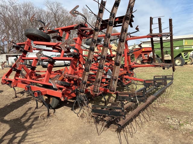 Image of International Harvester 4800 equipment image 1