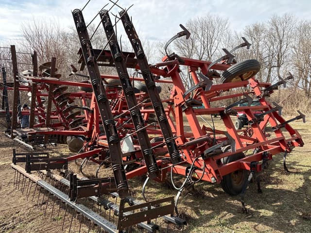 Image of International Harvester 4800 equipment image 3