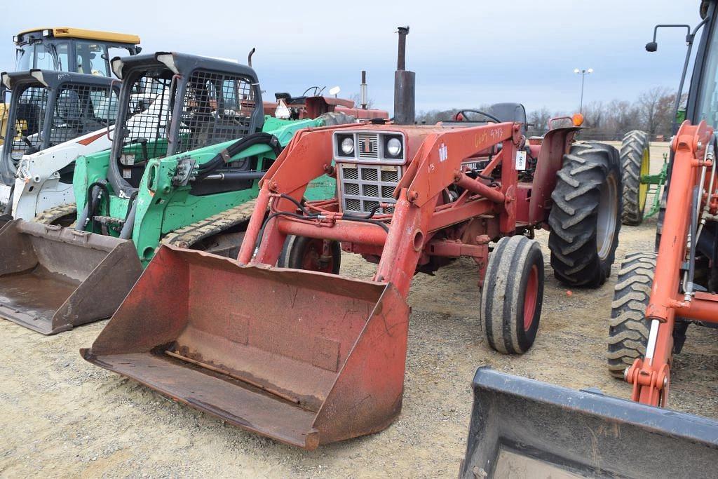 Image of International Harvester 484 Primary image