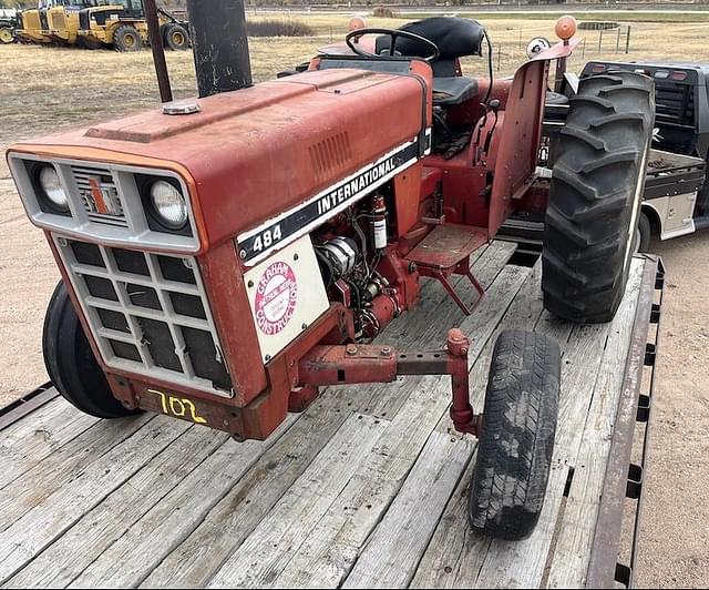 Image of International Harvester 484 equipment image 2