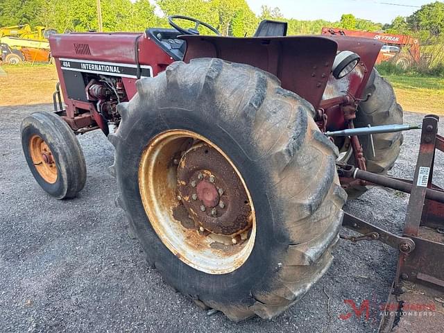 Image of International Harvester 484 equipment image 2