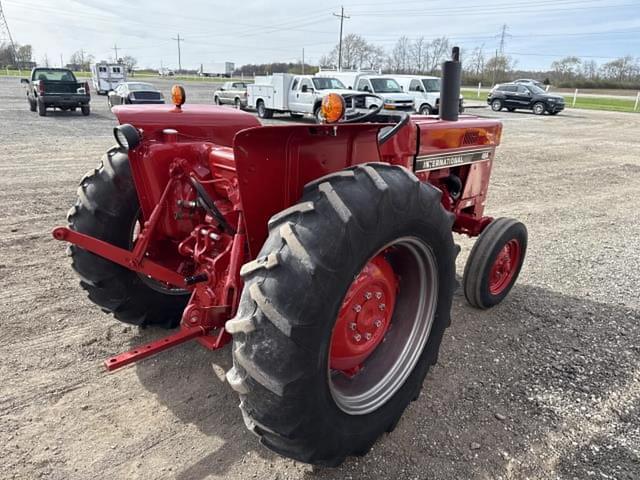 Image of International Harvester 484 equipment image 2