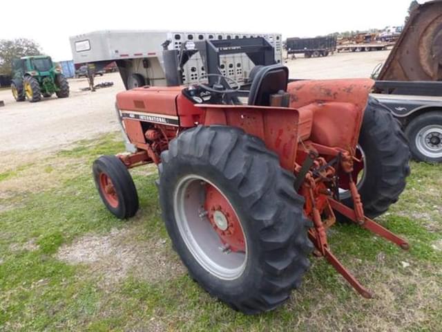 Image of International Harvester 484 equipment image 4