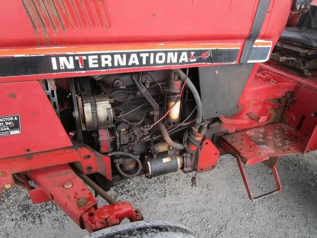 Image of International Harvester 484 equipment image 2