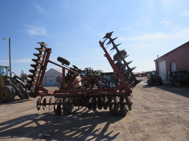 Image of International Harvester 490 equipment image 3