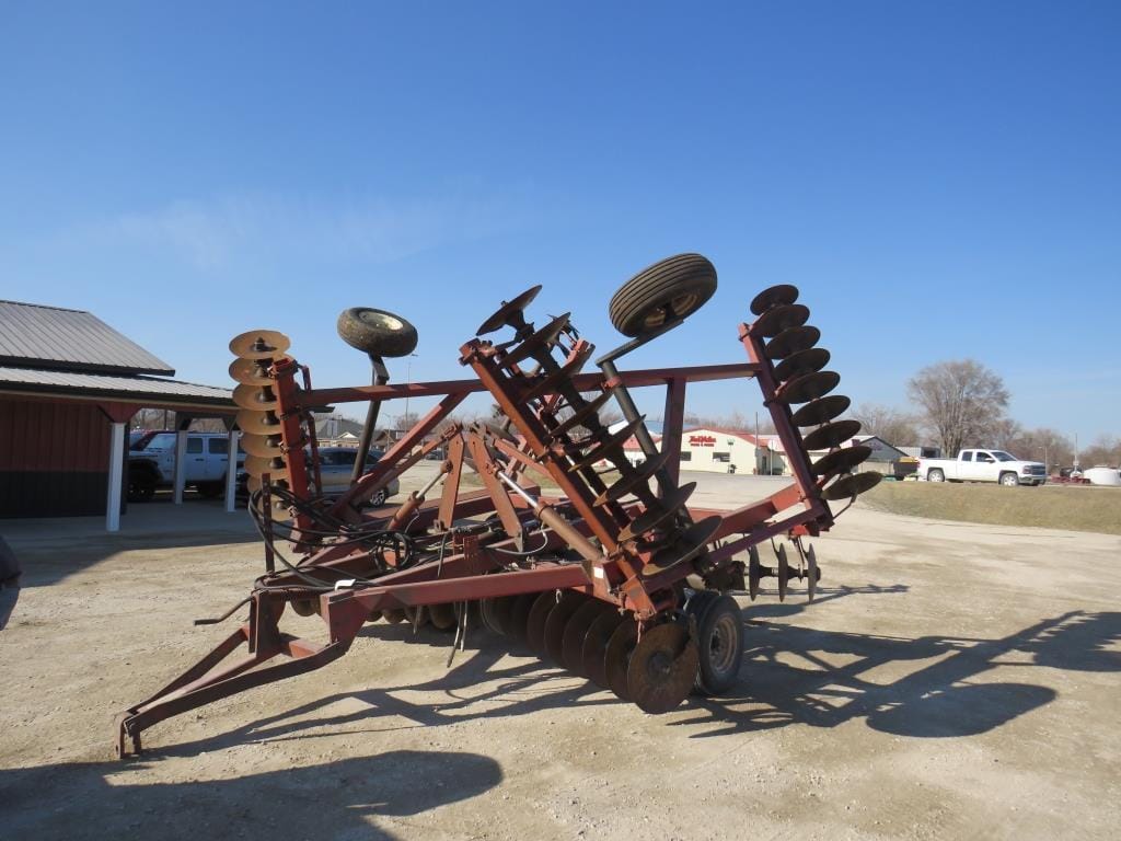 International Harvester 490 Equipment Image0