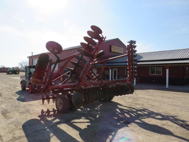 Image of International Harvester 490 equipment image 2