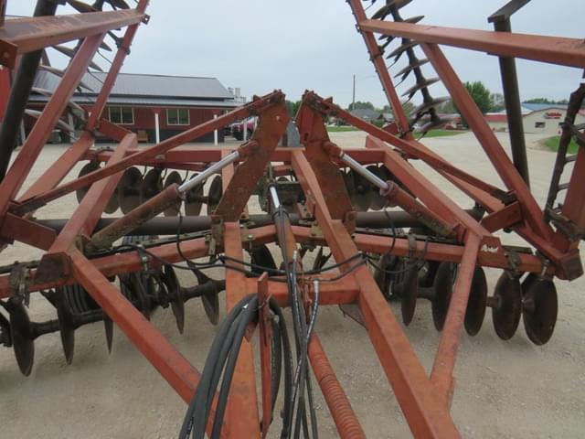 Image of International Harvester 490 equipment image 3