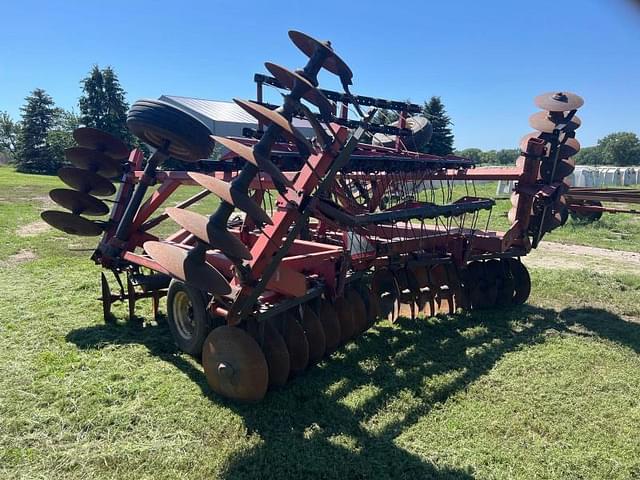 Image of International Harvester 490 equipment image 4