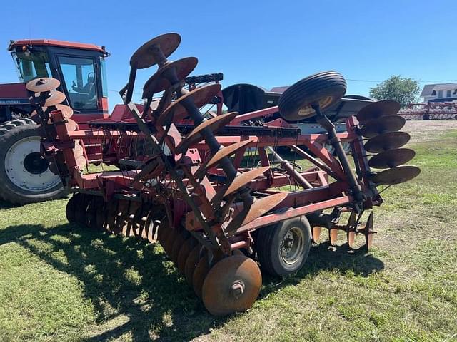 Image of International Harvester 490 equipment image 3