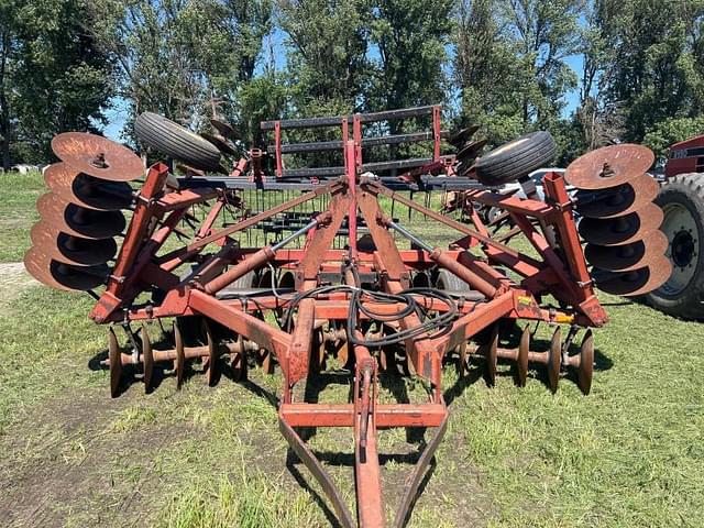 Image of International Harvester 490 equipment image 1