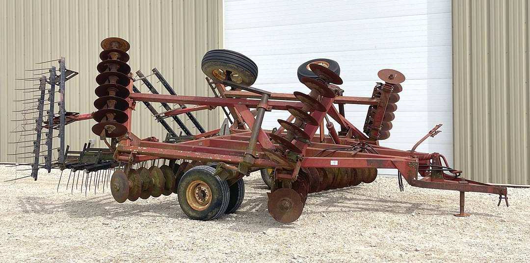 Image of International Harvester 490 Primary image