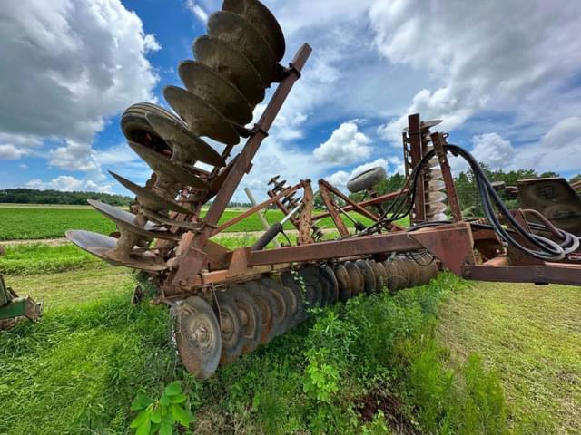 Image of International Harvester 490 equipment image 2