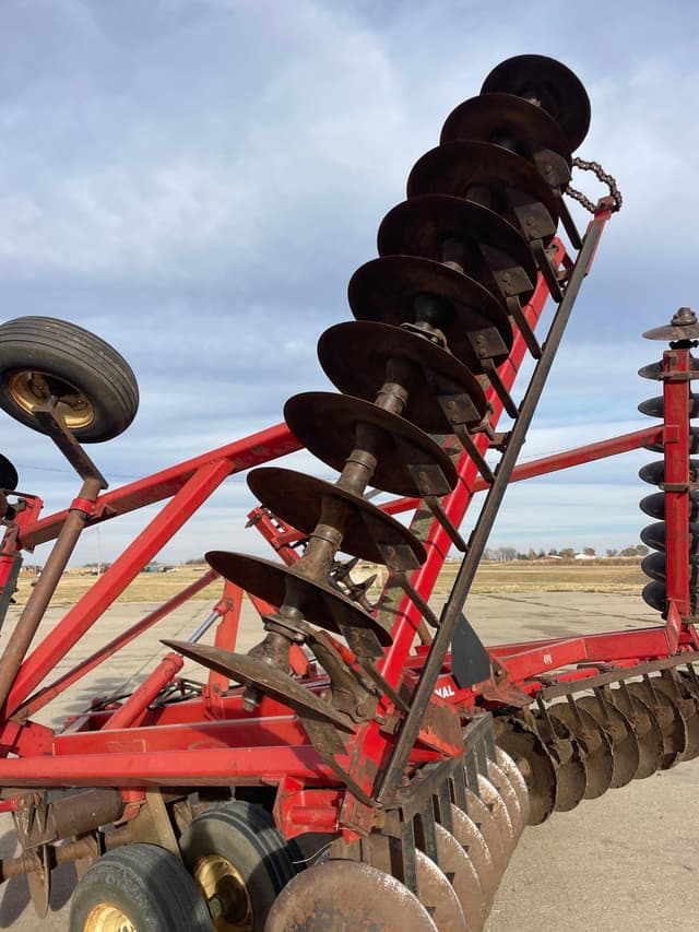Image of International Harvester 490 equipment image 3