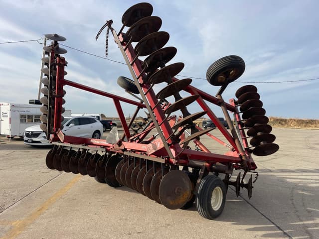Image of International Harvester 490 equipment image 1
