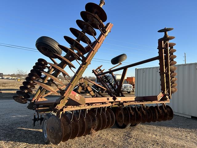 Image of International Harvester 490 equipment image 2