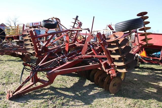 Image of International Harvester 490 equipment image 2