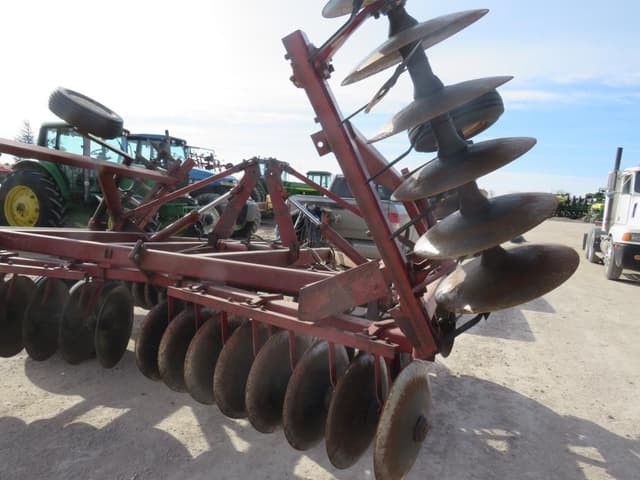 Image of International Harvester 490 equipment image 4