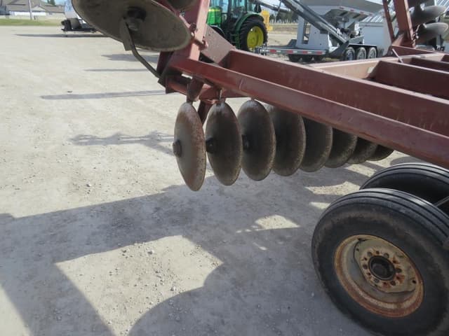 Image of International Harvester 490 equipment image 3