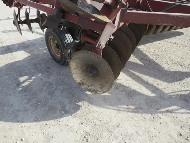 Image of International Harvester 490 equipment image 2